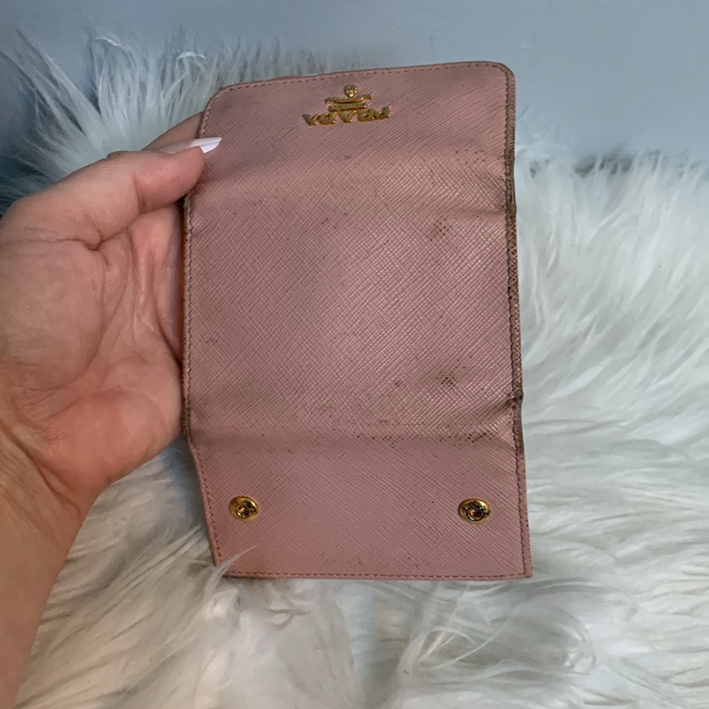 Authentic Prada pink key and card holder only 2 hooks - Picture 8 of 17